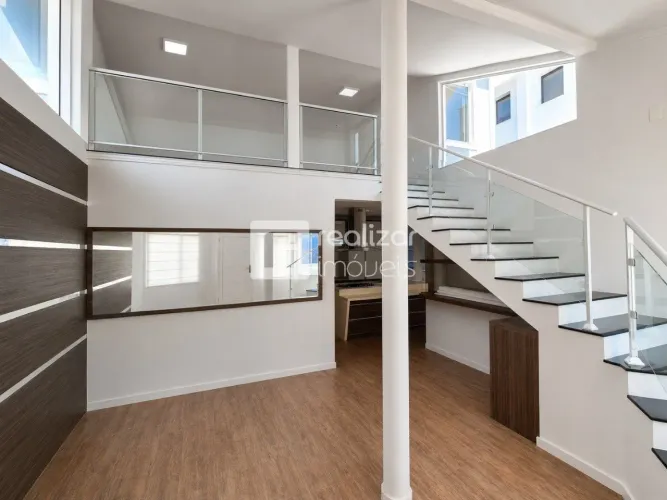 Casa com 3 dormitórios, sendo 2 suítes, no Pagani