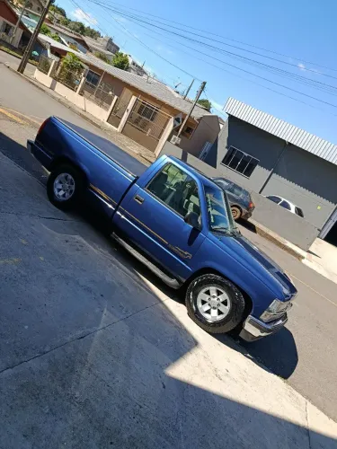 Chevrolet Silverado DLX 4.1 1999