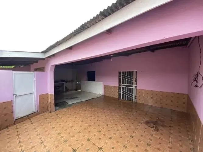 CASA A VENDA EM ANANINDEUA 3/4