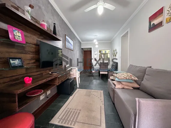 Apartamento com varanda na Enseada, Guarujá