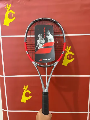 Raquete de Tênis Babolat Pure Strike 100 16x20