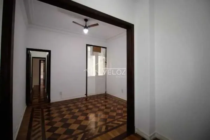 Apartamento - / Residencial / Flamengo