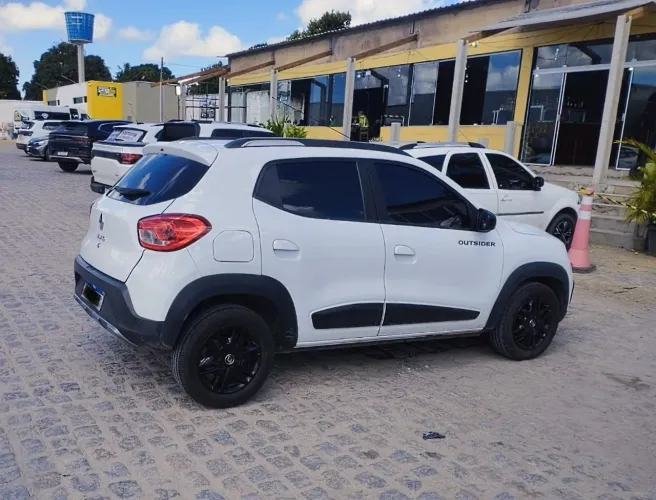 Renault Kwid Outsider 1.0 Flex 12V 5P Mec. 2022