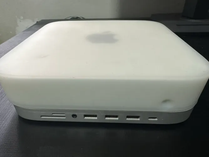 Mac Mini M1 16GB de RAM com 256GB de SSD, capa e DockStation 