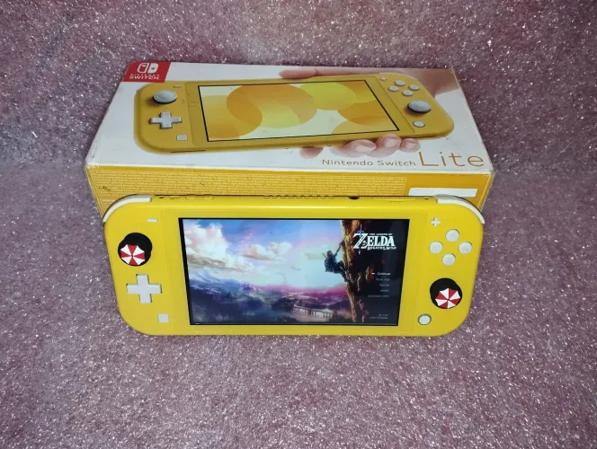 Nintendo Switch lite com jogos