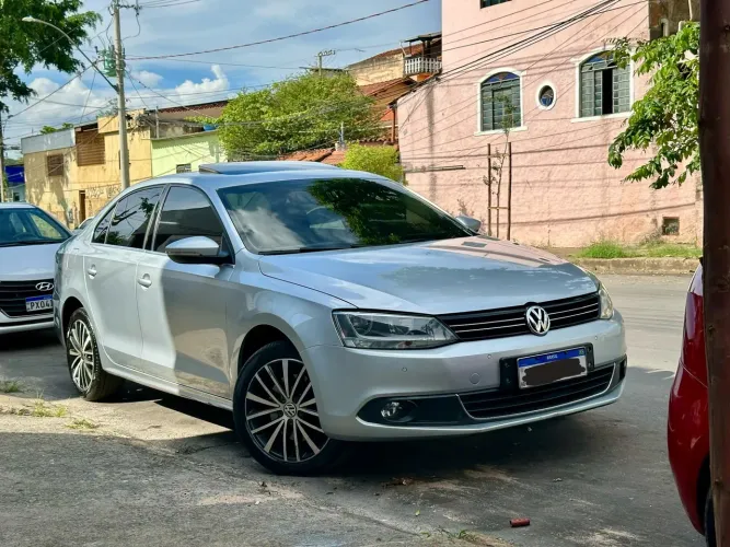 Volkswagen Jetta Highline 2.0 TSI 16V 4P Tiptronic 2012