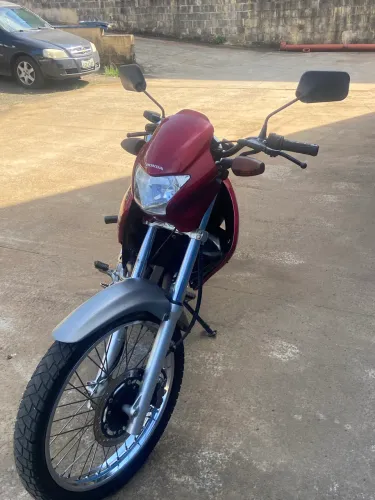 Moto Honda NX4 Falcon