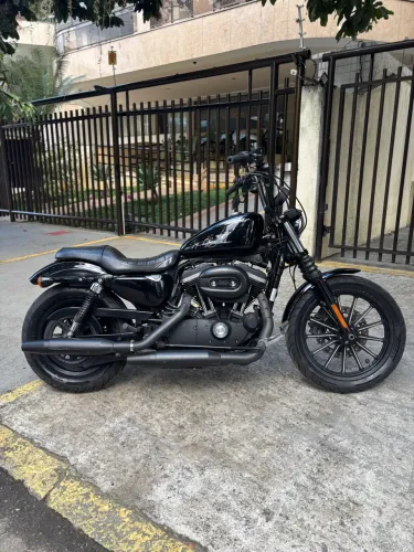 Harley Davidson Sportster 883 Iron 2015 Preta