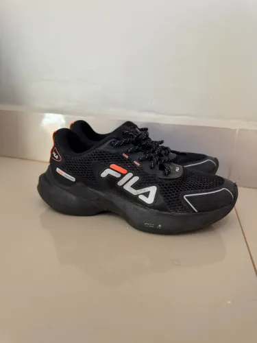 Tênis Fila original tamanho 35