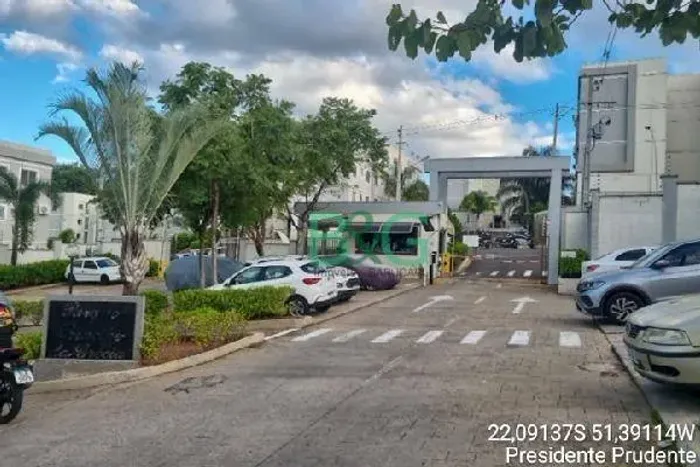 Apartamento com 2 dormitórios à venda, 39 m² por R$ 81.964,82 - Parque Watal Ishibashi - P