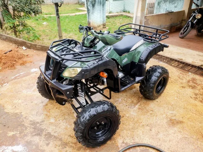 Quadriculo MXF 4X2 UTILITARY