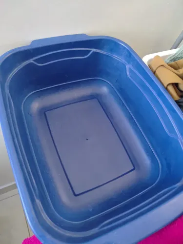 Doa-se 2 caixas higiênicas para areia de gato