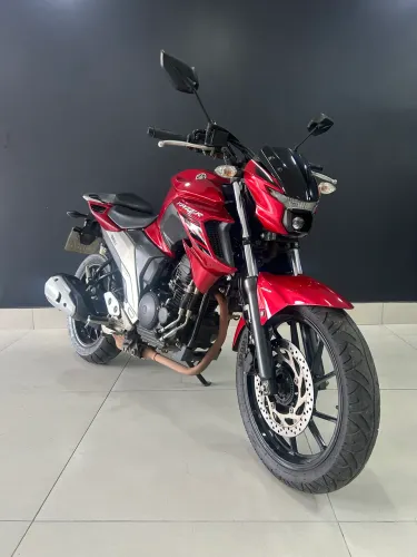 FZ25 Fazer 250 - Troco e Financio