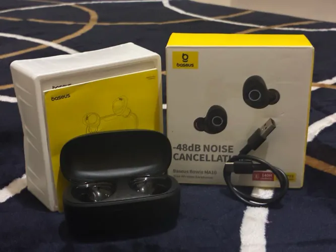 Caixa de carregamento para fones de ouvidos Bluetooth Baseus MA10 