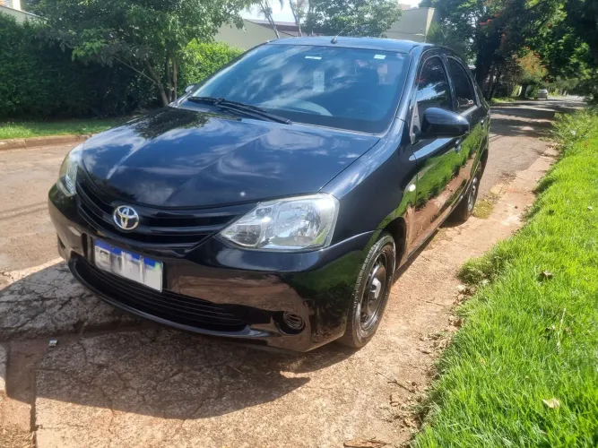Toyota Etios XS Sedan 1.5 Flex 16V 4P Mec. 2015