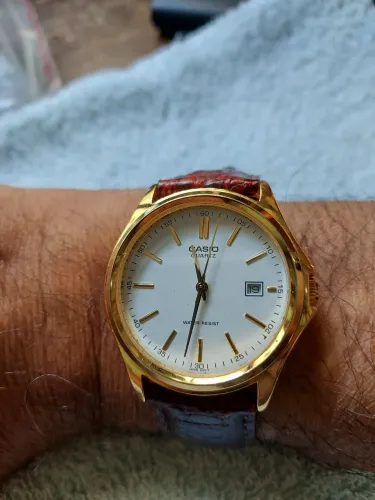 Casio MTP 1183 classico