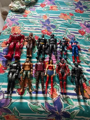 Bonecos Super Heróis 