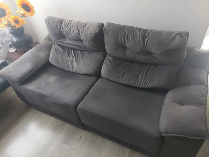 Sofá retrati e reclinavel 
