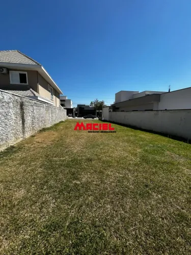 Terreno à Venda no Condomínio Floradas do Parathey ? Urbanova, São José dos Campos