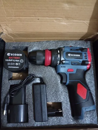 Parafusadeira e furadeira Ecosen 12 velocidades com 2 bateria nova.