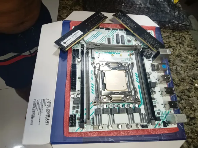 Kit Xeon DDR4 placa mãe processador Xeon 2680 V4 e 16 GB memória ram