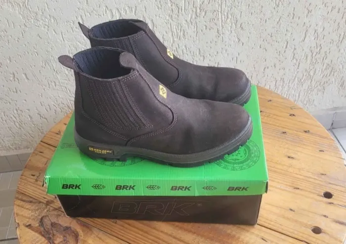 Bota masculina couro legítimo agro Brk