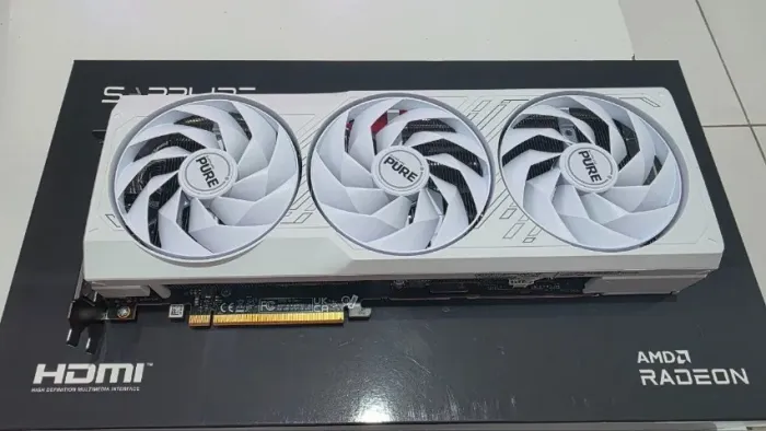 PLACA DE VIDEO RX7800XT 16GB SHAPPIRE PURE NOVA