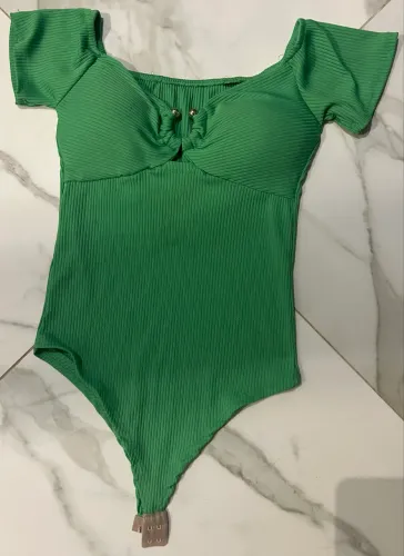 Body canelado M com bojo