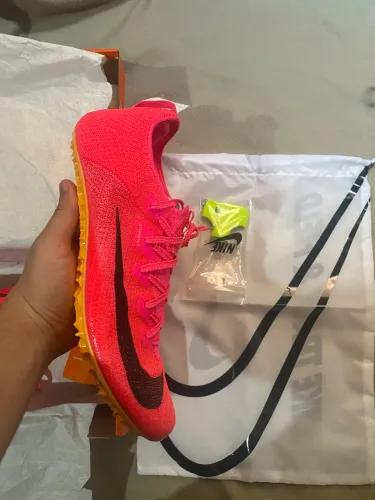 Sapatilha de atletismo Nike Zoom Superfly Elite 2 FK. - pink e preto.