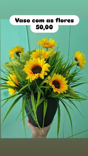 Vaso com flores , 50 reais cada