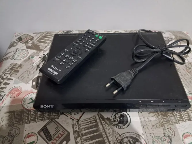 Aparelho De Dvd/cd Player Sony Dvp-sr370 Usb Mp3 Bivolt
