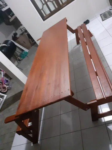 Banco que vira mesa 2 em 1