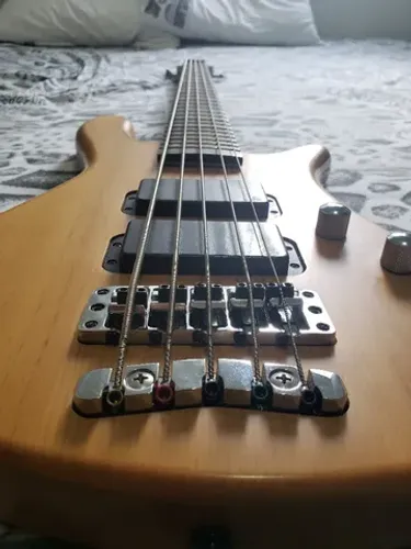 Baixo Warwick Streamer 5 Cordas