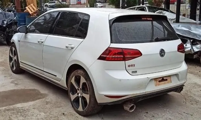Golf gti mk7 2.0 (sucata para retirada de peças)