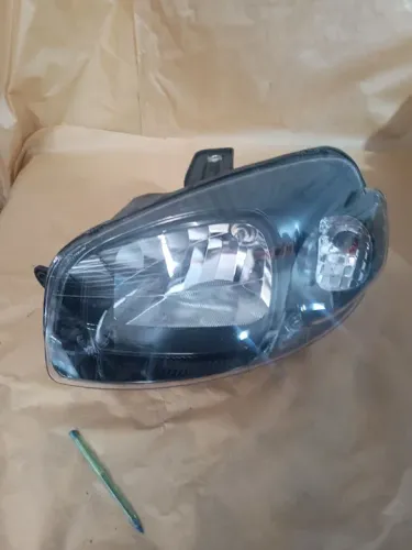 Farol uno vivace mascara negra