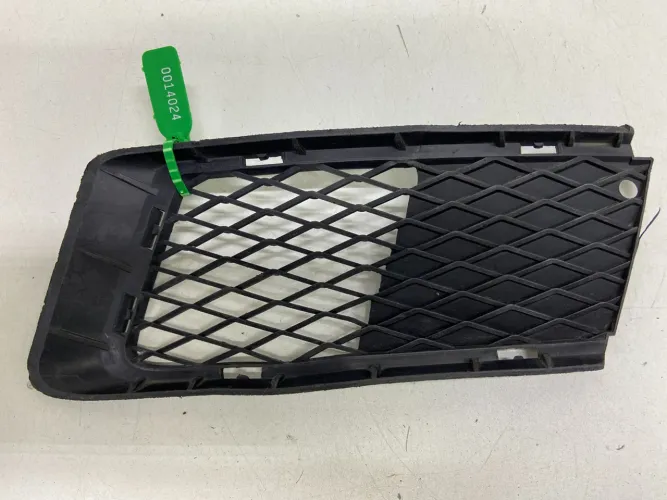 Moldura Farol Auxiliar Bmw 325 Cabrio 2008/2009 Esquerdo