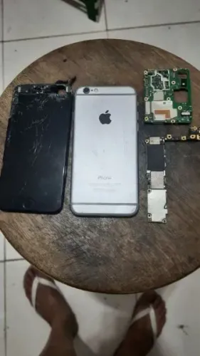 Iphone para aproveitar peças 