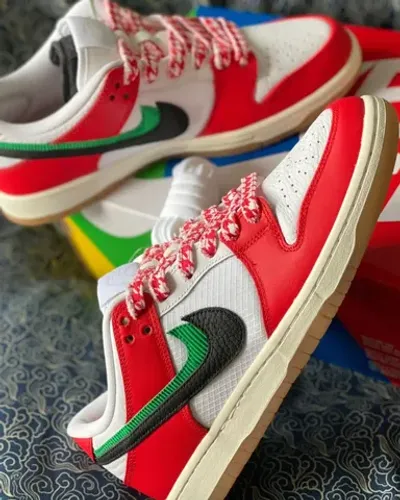 Nike Dunk Low SB 'Habibi'