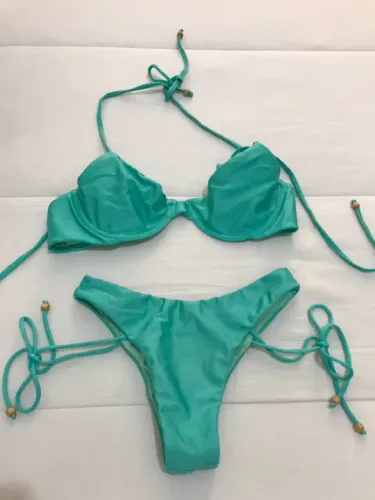Biquíni verde M sem bojo 