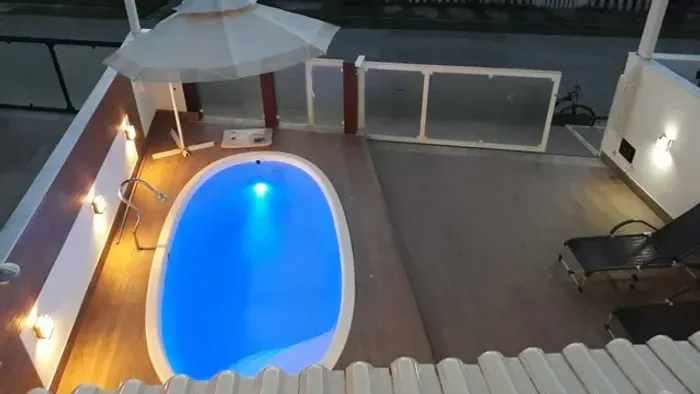 Linda Casa, Cond. Araua, Fino Acabamento,4/4 sendo 3 Suítes, Planejados, Piscina, Porteira