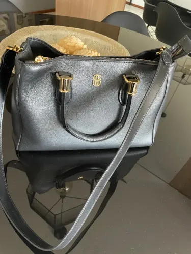 Bolsa de couro da Schutz cor preta 