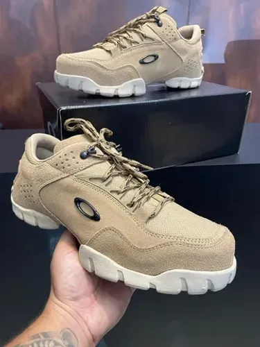 OAKLEY MODOC LOW