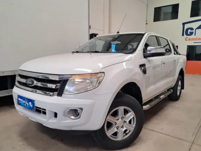 Ford Ranger XLT 4X2 2.5 Flex - (2015)