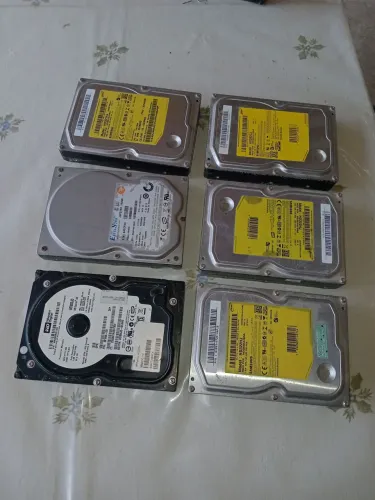 Lote com 06 hds/sata para computador de mesa usados