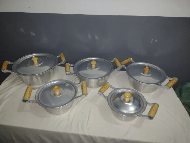 Conjunto de panelas