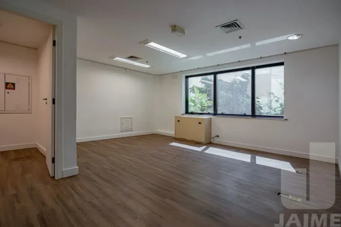 Sala comercial com recepção, copa e 1 vaga - Higienópolis