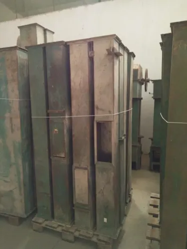 Elevadores de Canecas e Silos Metálicos 