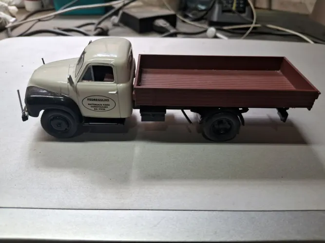 Caminhão Opel blitz miniatura