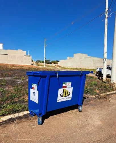 Lixeira contener basculante capacidade 1500lt
