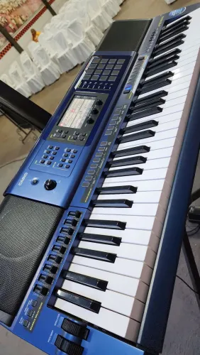 Teclado Arranjador Casio MZX 500